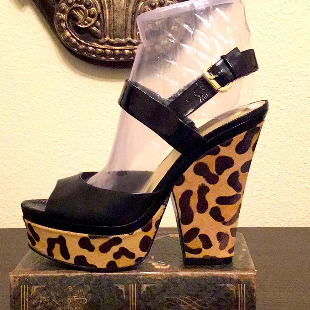 Size 8 Platform sandal